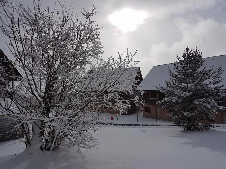 Chalet Emma Appartement Tout Equipe Et Refait A Neuf Dans Une Residence 3 Etoiles Besse-et-Saint-Anastaise 0*,  France