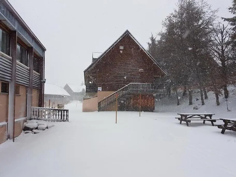 Apartment Chalet Emma Appartement Tout Equipe Et Refait A Neuf Dans Une Residence 3 Etoiles Besse-et-Saint-Anastaise France